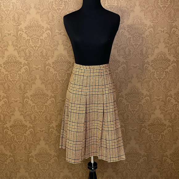 Vintage Dresses & Skirts - Vintage 60s Mid Metal Zipper Fall Pleated Plaid Dark Academia Skirt